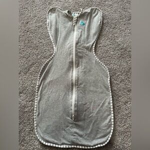 Love to Dream Swaddle Gray size Medium